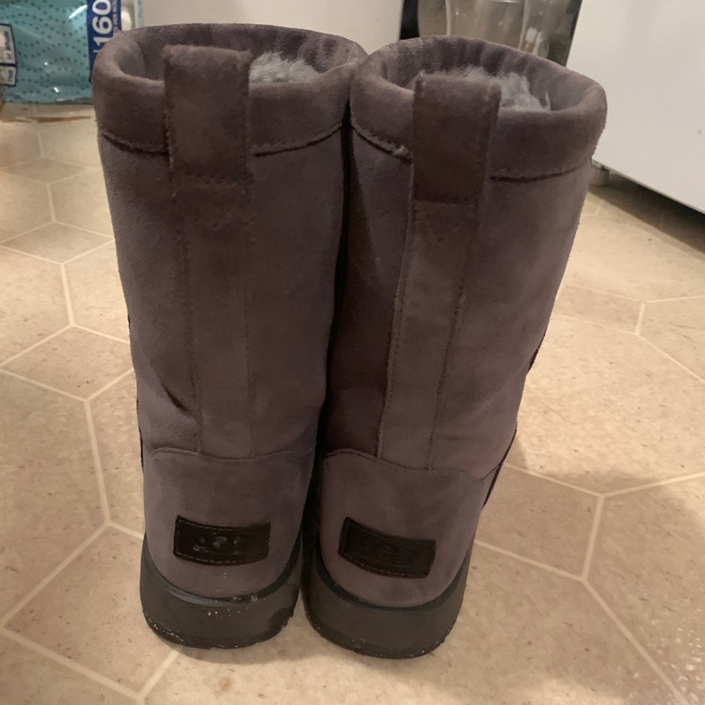 Uggs weatherproof size 7